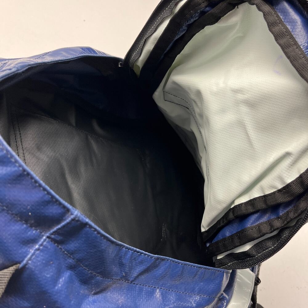 Backpack with strings waterproof - Picture 3 of 6